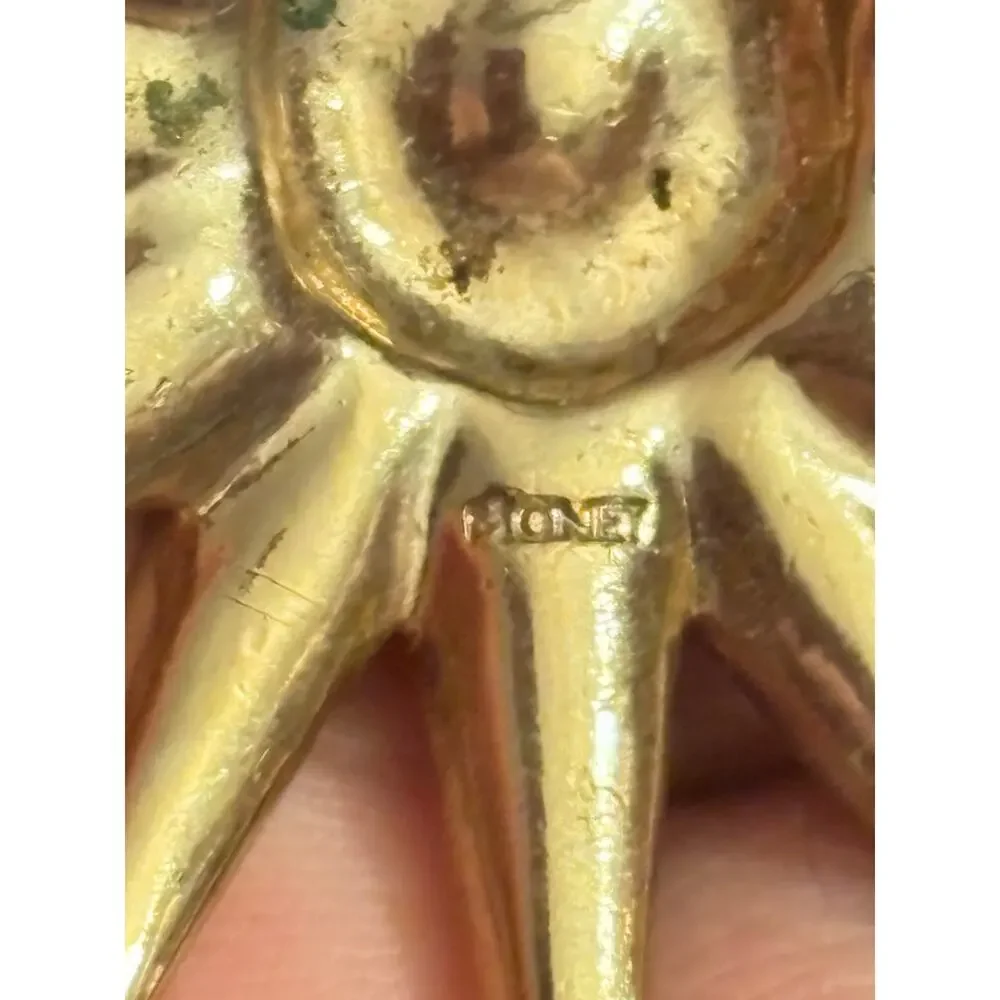 Monet Signed Vintage Gold Starburst Brooch AS-IS Repair